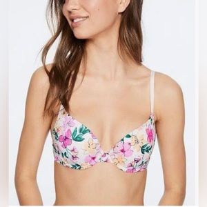 Wear Everywhere t-shirt lightly lined floral bra 32C NWT
